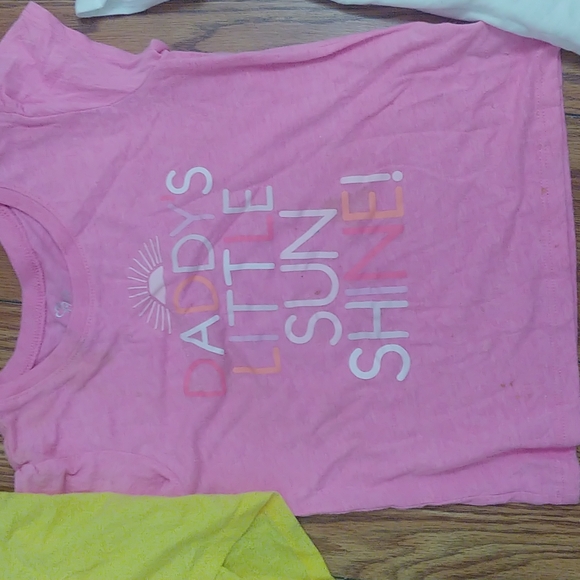 Bundle of 3 toddler girl tshirts size 5t - Picture 3 of 4